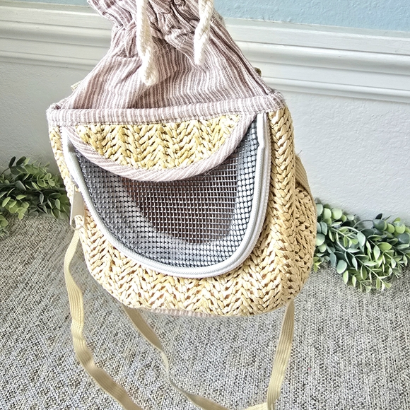 Chic Woven Pet Carrier For Hamsters & Other Small Fur Friends - Picture 1 of 6